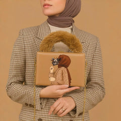 Master Quality Shoulder Bag for Girls – Premium Pur Style with Long Chain & Attractive Lock