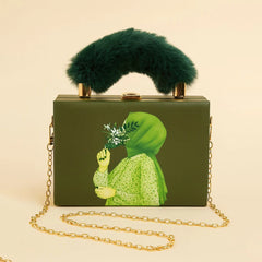 Master Quality Shoulder Bag for Girls – Premium Pur Style with Long Chain & Attractive Lock