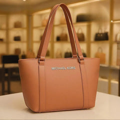 Michael Kors Master Quality Tote Shoulder Bag – Stylish & Spaciou