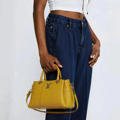 Velanzy Signature Tote – Honey Gold Luxe